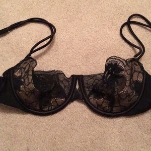 NWT Victoria Secret Very Sexy black lace bra 36b